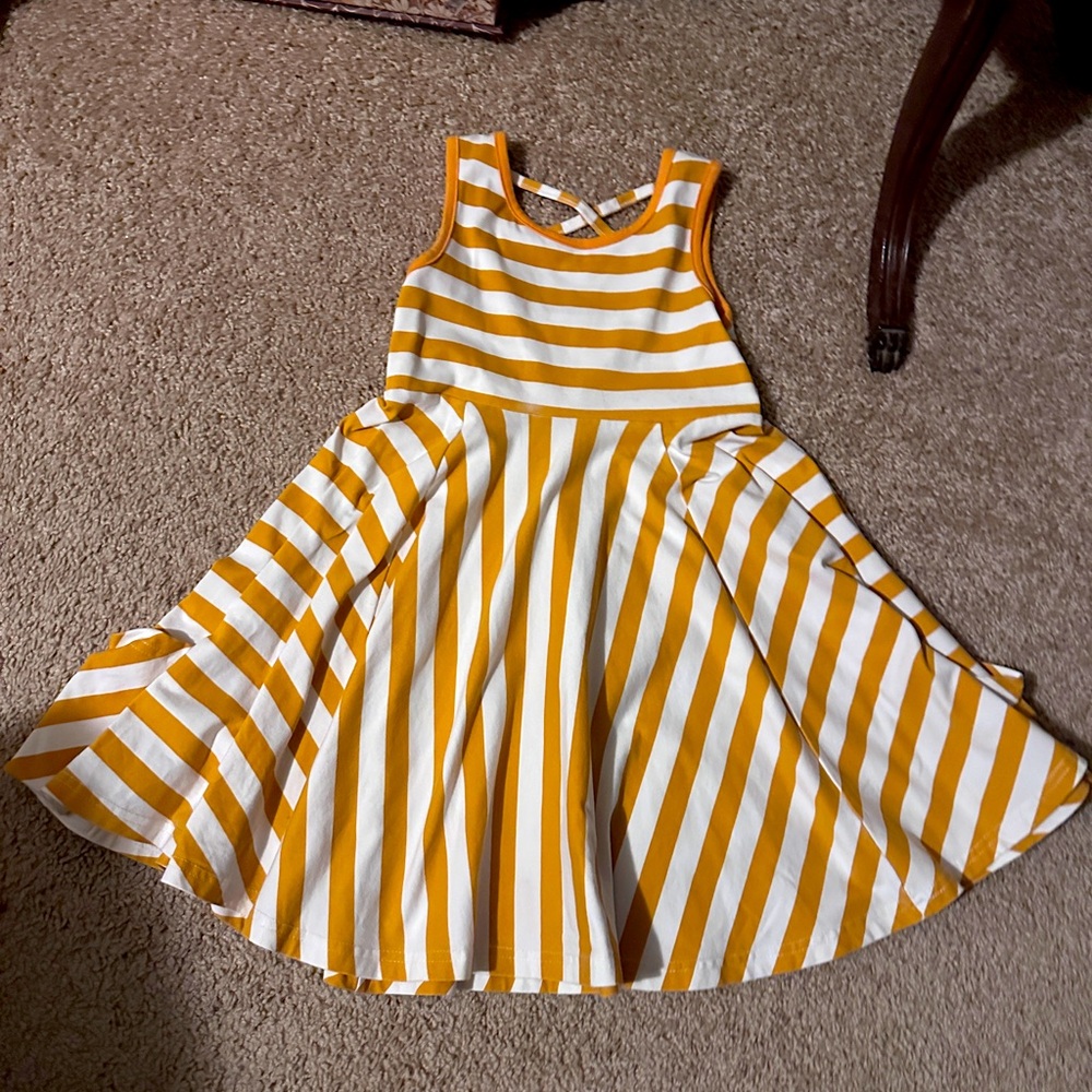 Sweet Honey 
Size 5